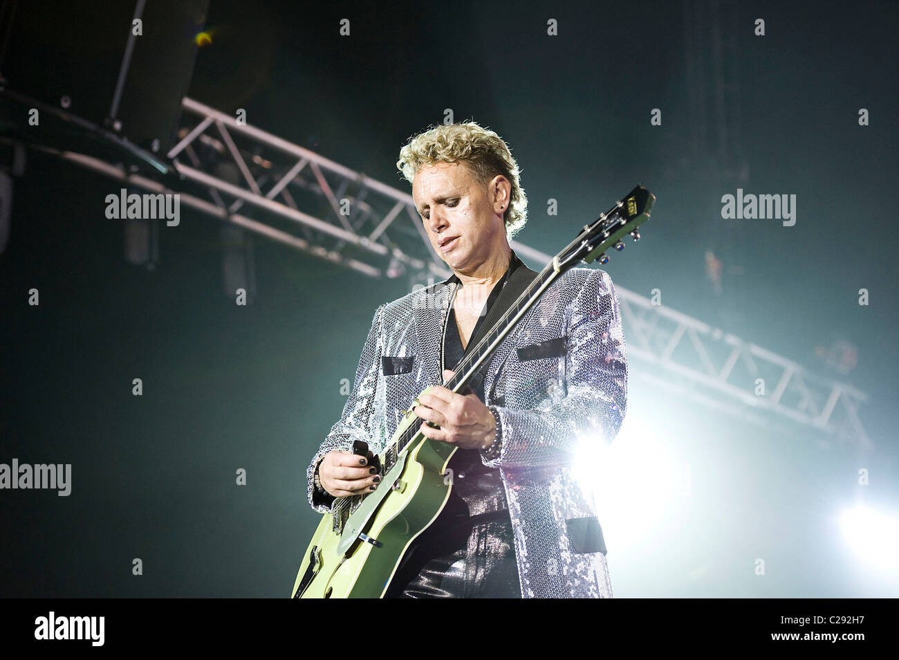 Martin Gore dei Depeche Mode performing live at The O2 Arena di Londra - Inghilterra - 15.12.09 obbligatorio Foto Stock