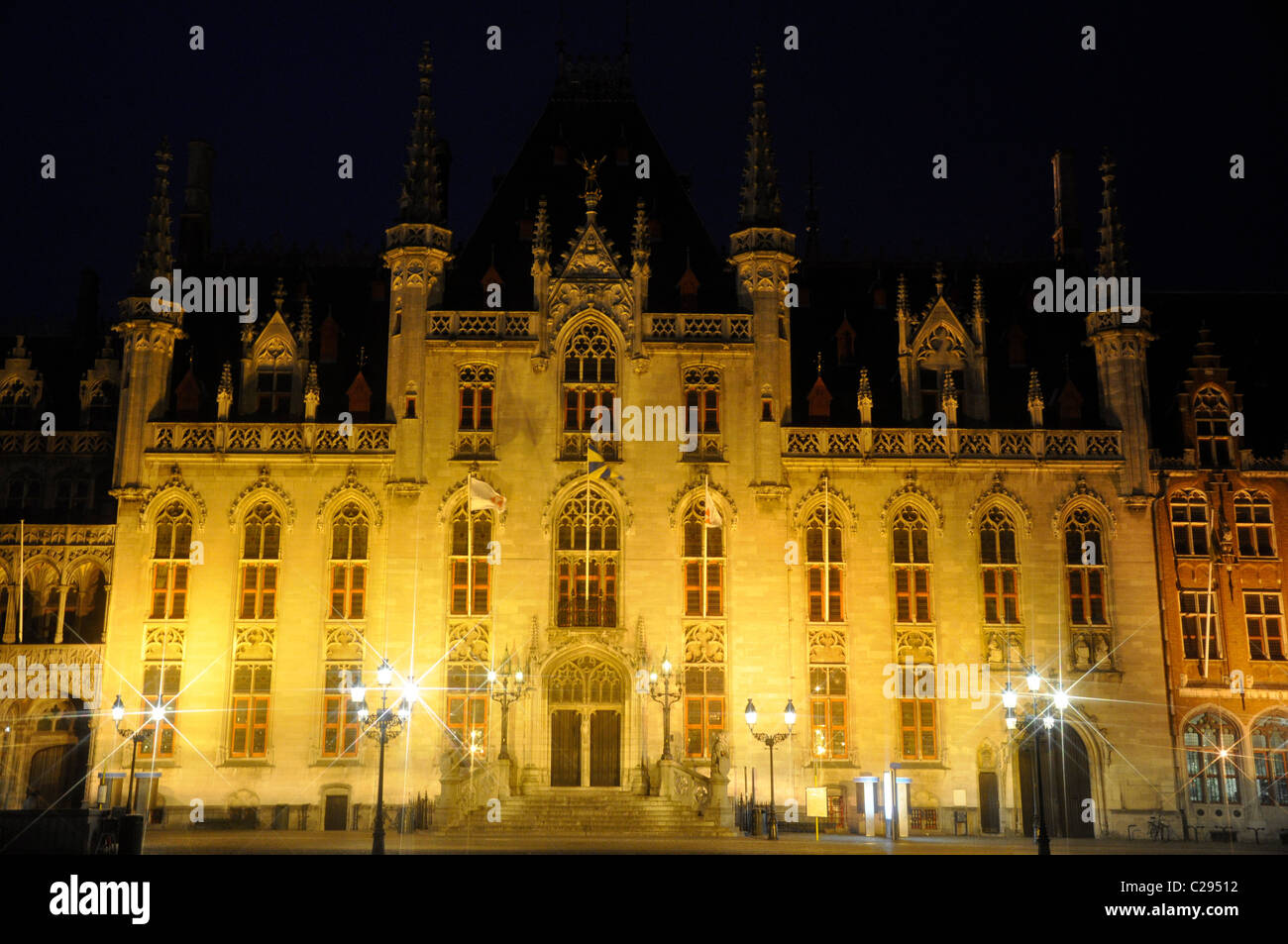 Bruges, Belgio - il Provinciaal Hof, o Provnicial Corte edificio Foto Stock