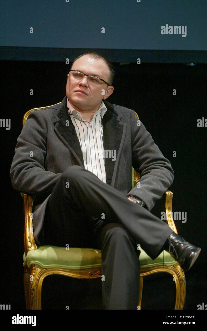 Igor Smirnoff- Direttore dello sviluppo strategico giornale diretto al vertice di eBOOK affrontare i mezzi di cambio rapido da Foto Stock