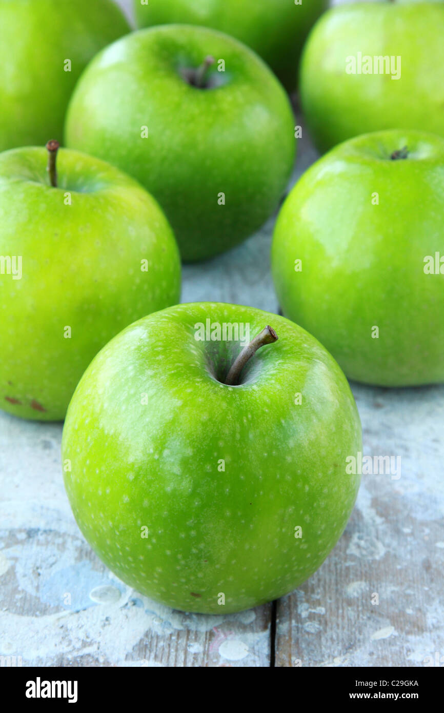 Verde ed elegante le mele Granny Smith Foto Stock