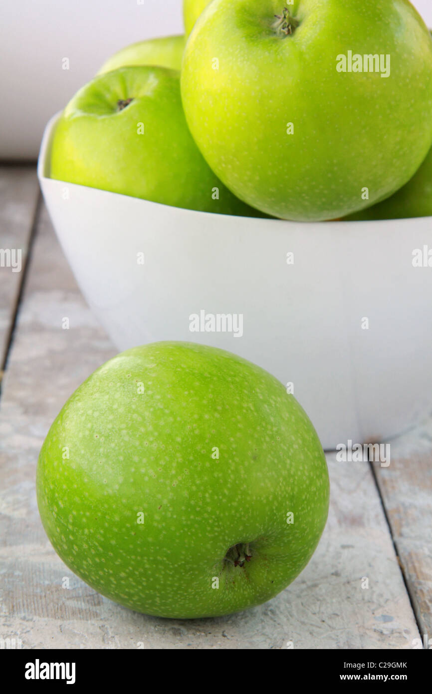Verde ed elegante le mele Granny Smith Foto Stock