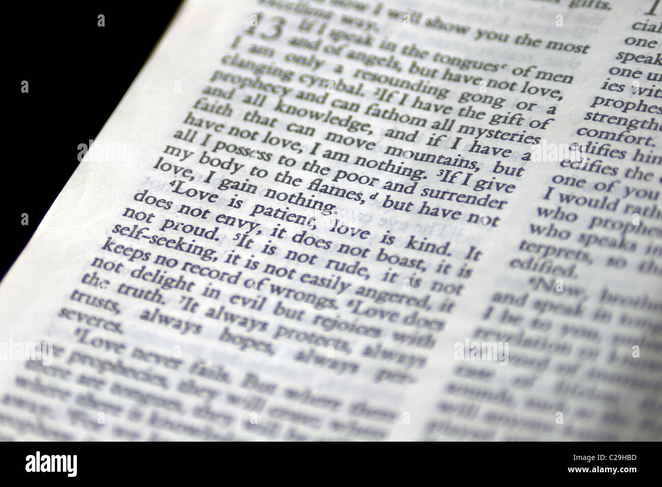 Macro di 1 Corinzi 13:4 L'Amore è paziente. Foto Stock