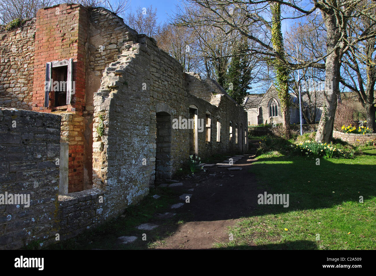 Una rovina la costruzione presso il villaggio abbandonato di Tyneham nel Purbecks REGNO UNITO Foto Stock