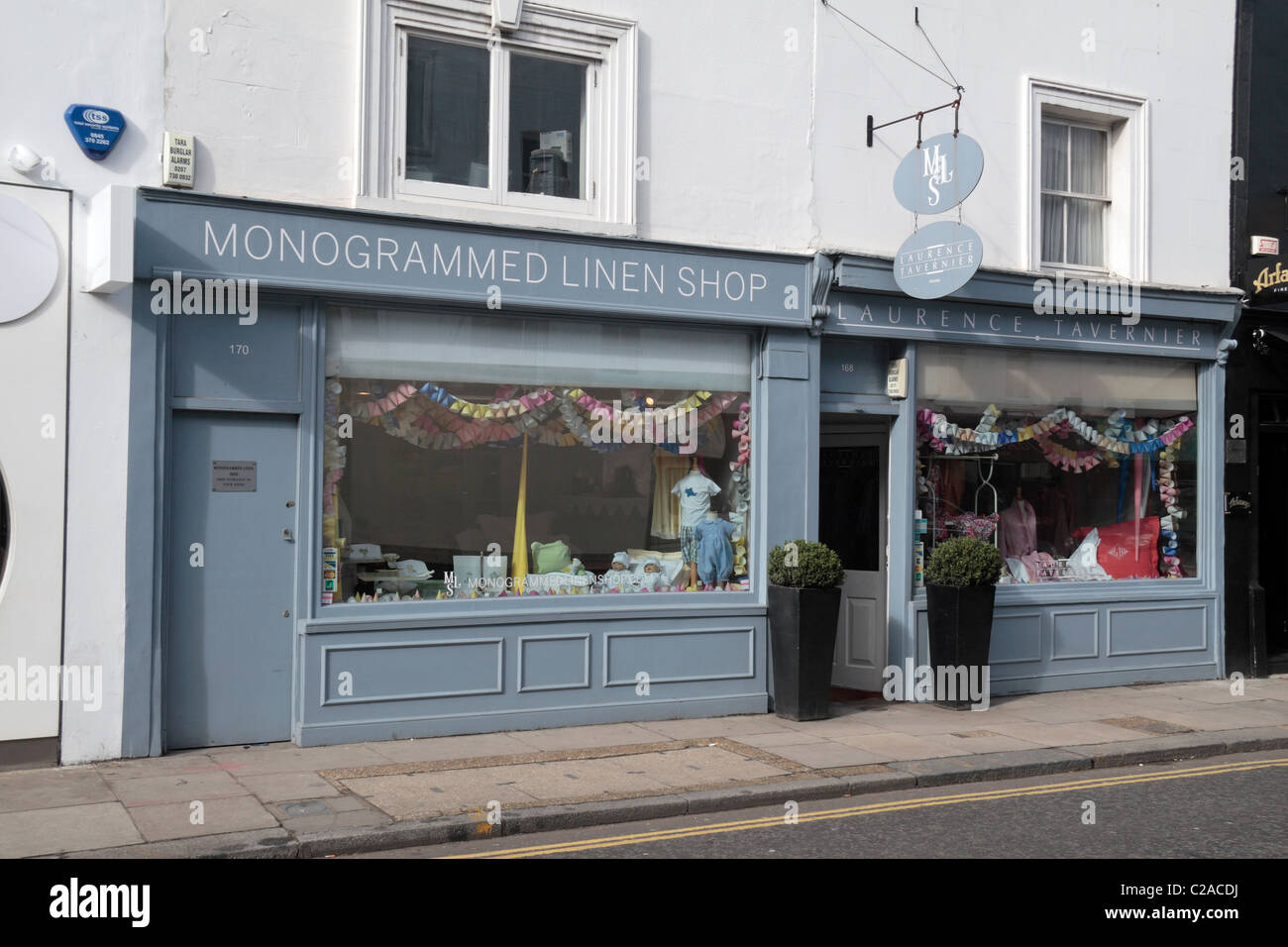 Il 'Monogrammed Negozio di biancheria' (MLS) Su Walton Street, Kensington, London, SW3, Regno Unito. Foto Stock