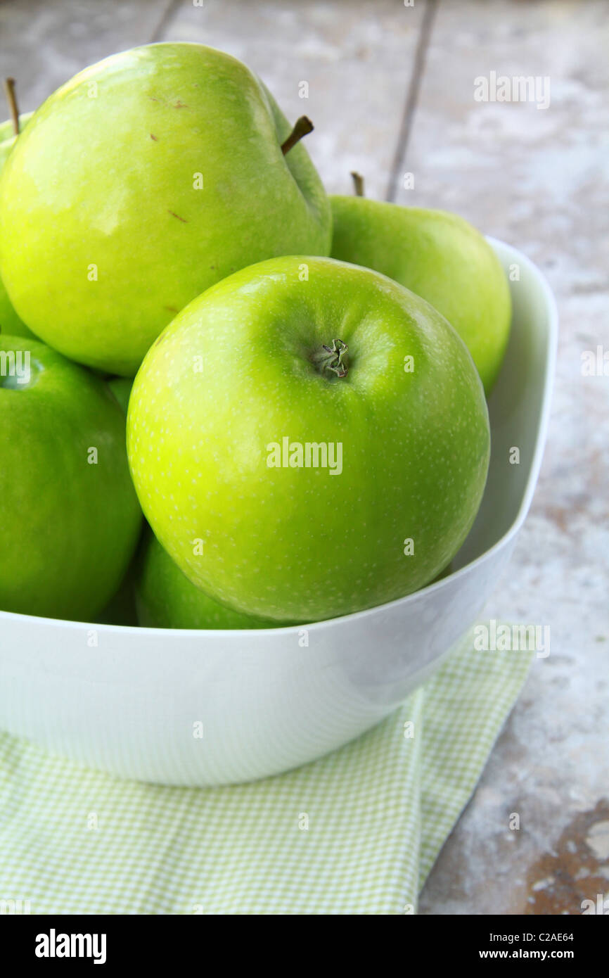 Verde ed elegante le mele Granny Smith Foto Stock