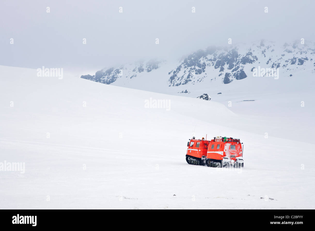 Snow mobile, islandese di operazioni di ricerca e salvataggio Foto Stock