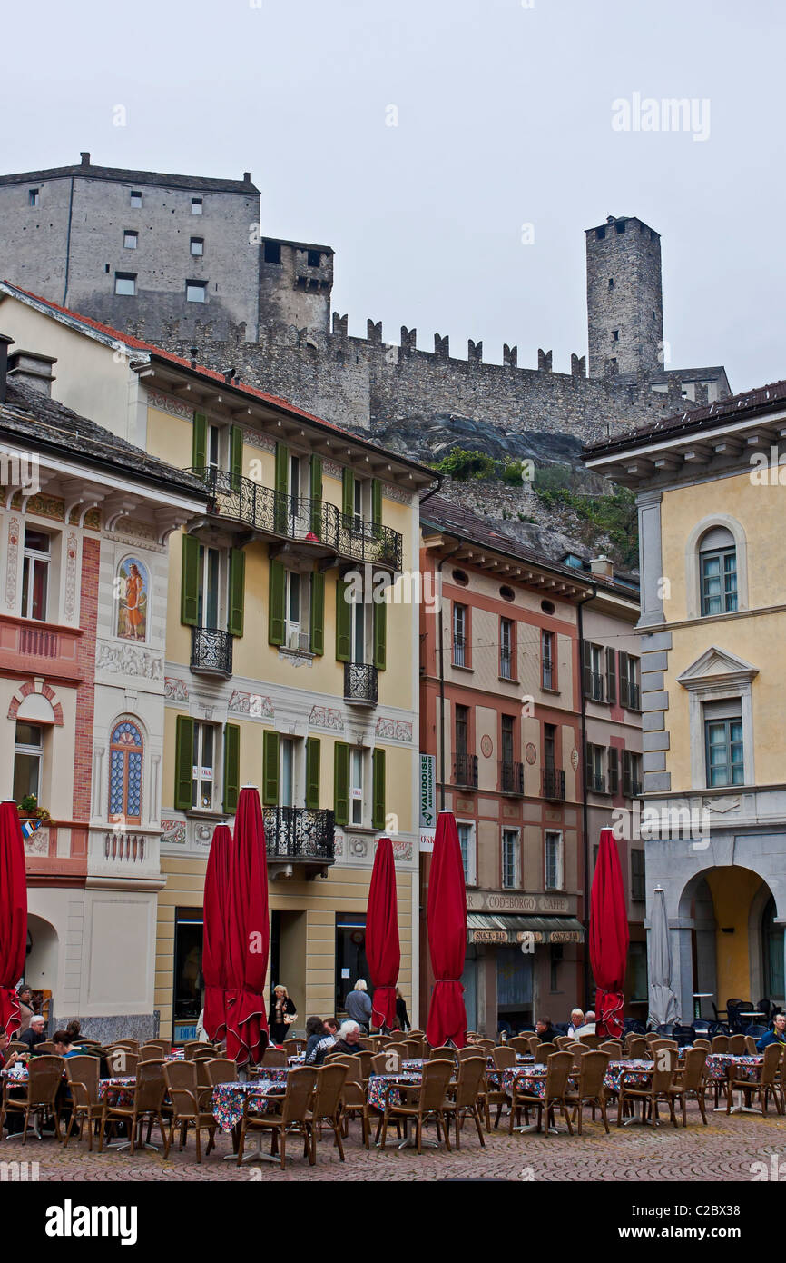 Bellinzona in Ticino con il suo Castelgrande Foto Stock