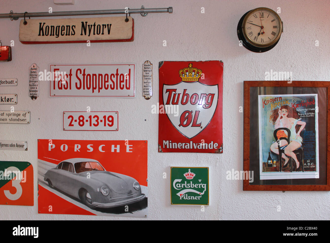 Una parete di café di Nyhavn, Copenaghen Foto Stock