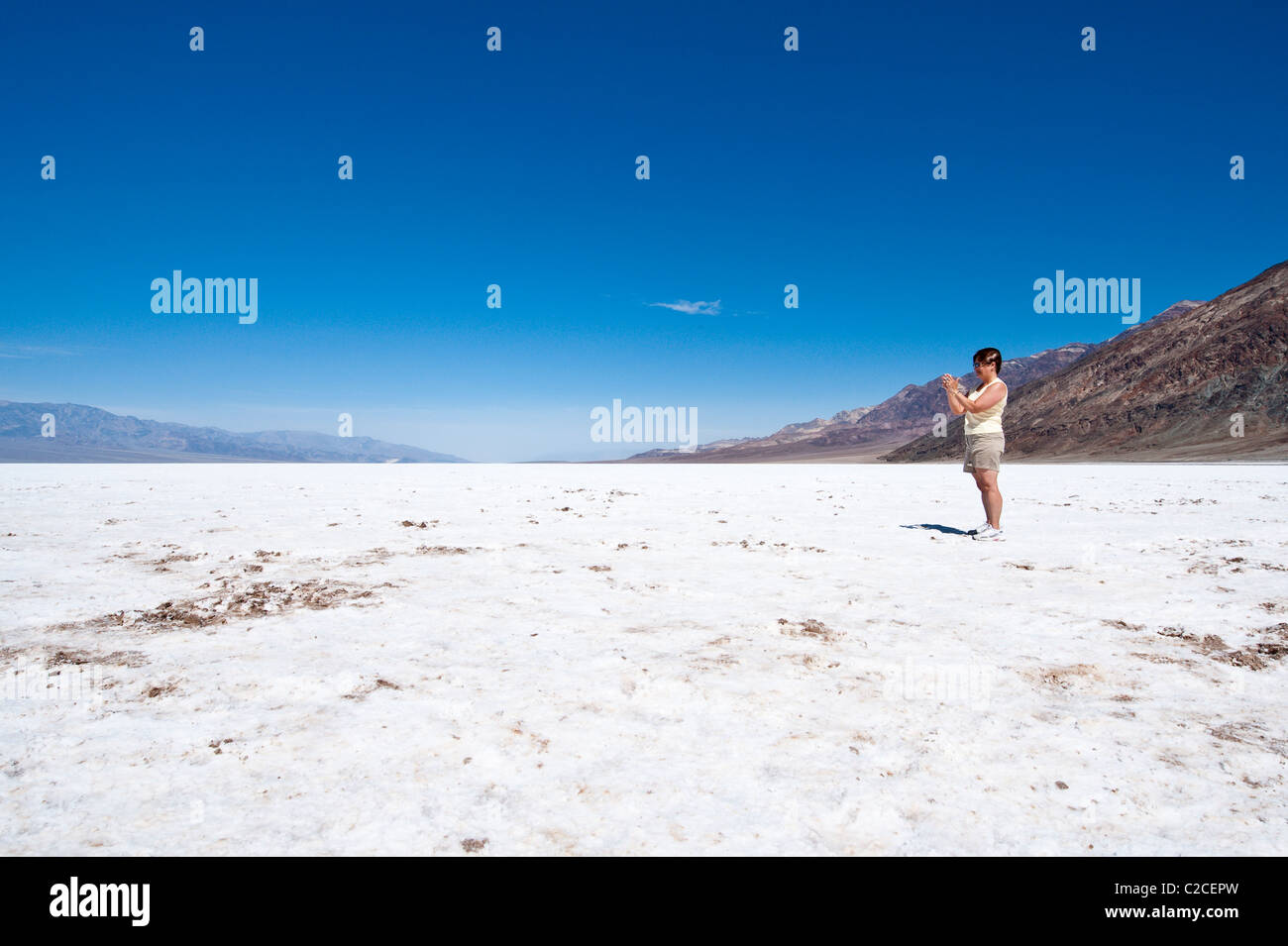 In California. Saline vicino bacino Badwater, Parco Nazionale della Valle della Morte. (MR) Foto Stock