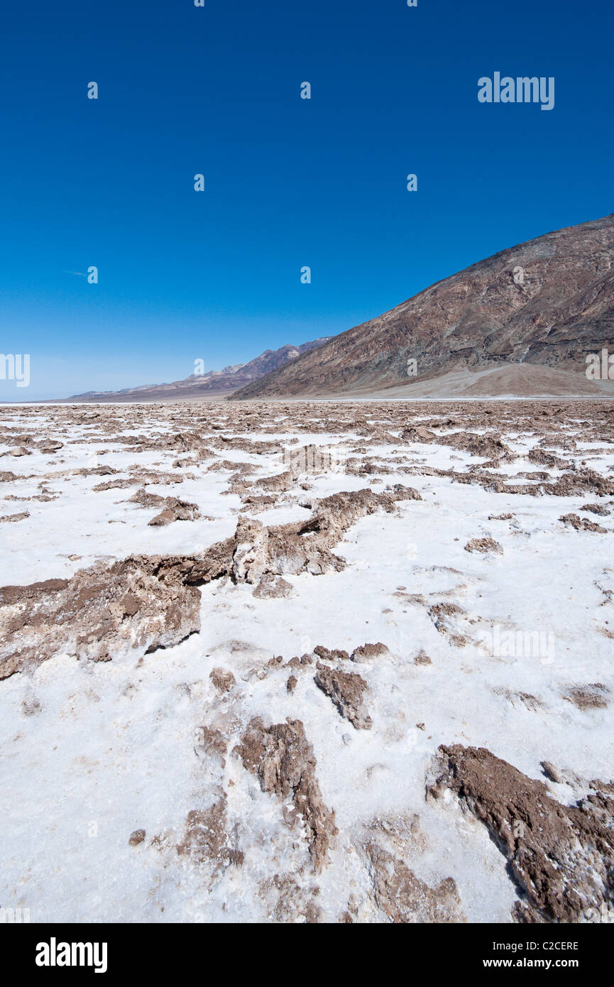 In California. Saline vicino bacino Badwater, Parco Nazionale della Valle della Morte. Foto Stock