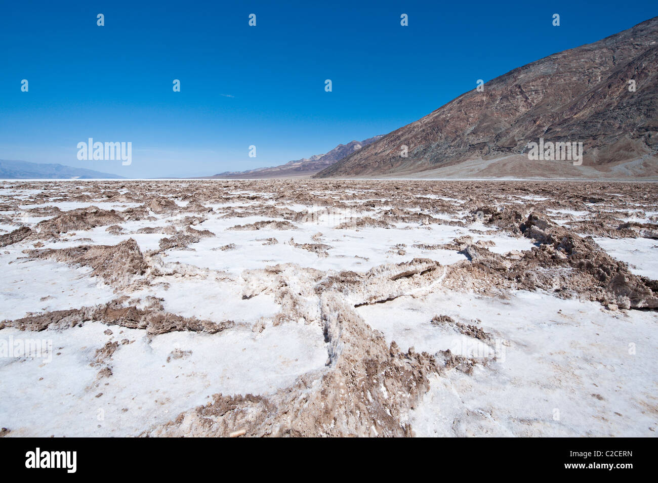 In California. Saline vicino bacino Badwater, Parco Nazionale della Valle della Morte. Foto Stock