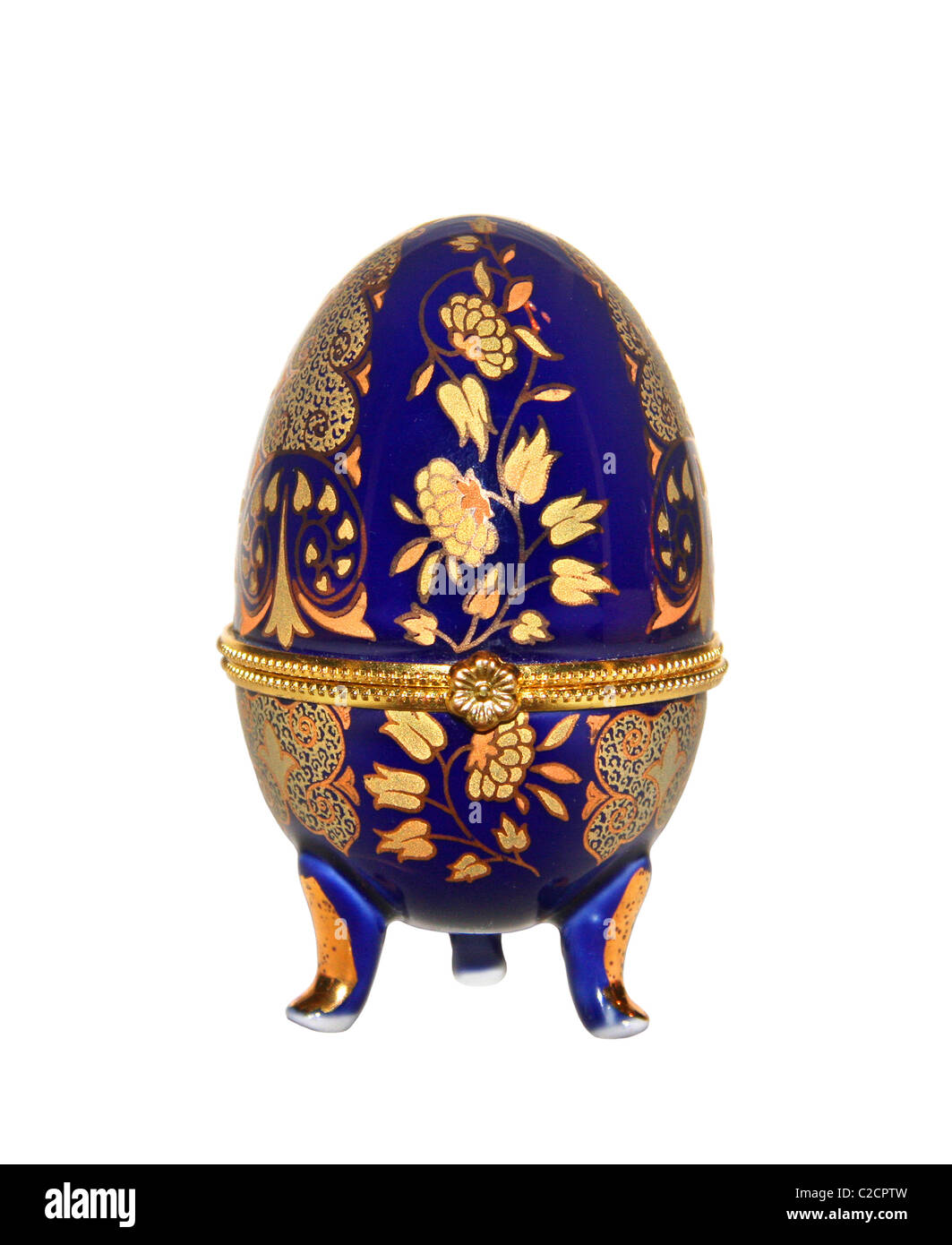 Uovo faberge scrigno di ceramica come uova faberge colore blu scuro con oro arredare isolati su sfondo bianco Foto Stock