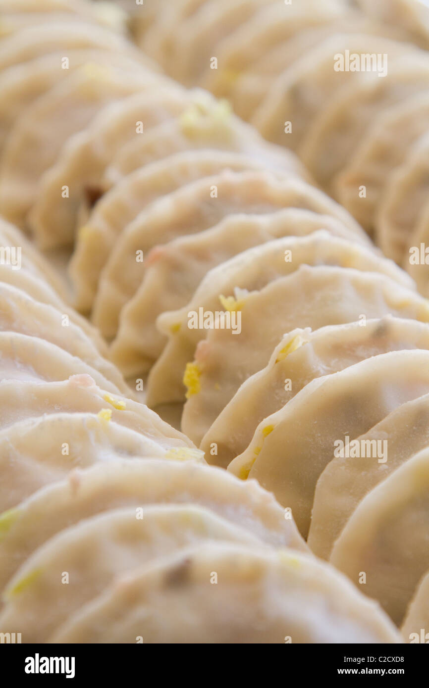 Raw gnocchi Cinesi snack festival crudo closeup Foto Stock