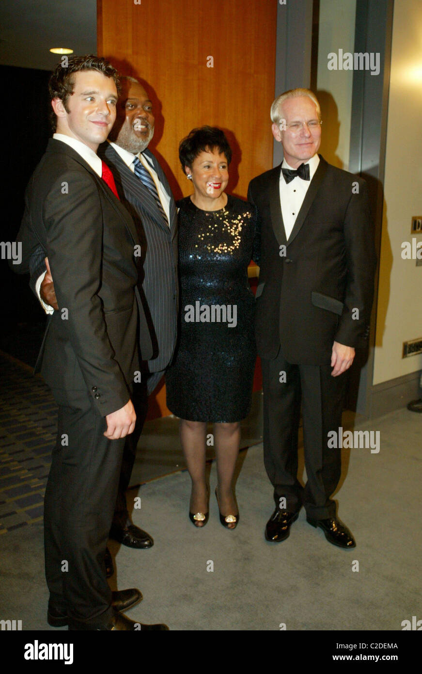 Michael Urie, Dr. SHeila Johson con mio marito e Tim Gunn la campagna di diritti dell'uomo di Gala per Washington Convention Center Foto Stock