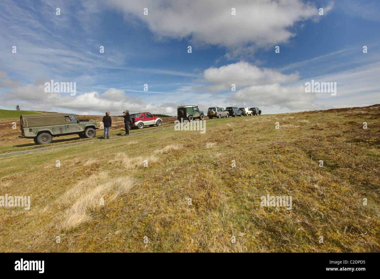 Landrover e altri veicoli 4x4 avventura nel Regno Unito. Inizia presso l'iconica Strata Florida in Galles. Percorsi approvati e legali. Foto Stock