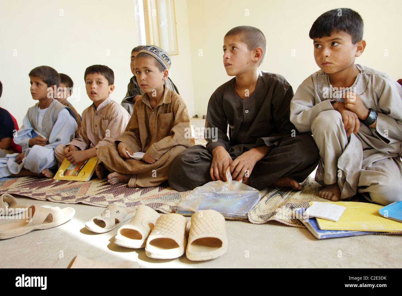 I bambini a scuola, Kunduz, Afghanistan Foto Stock