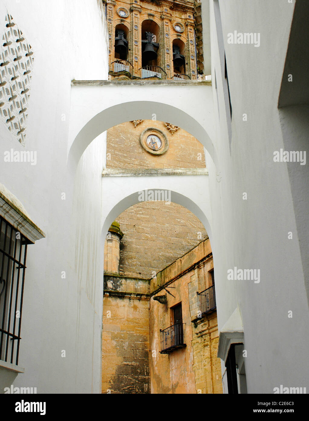 Chiesa di Santa Maria, Arcos de la Frontera. Pueblos Blancos ("città bianca"), la provincia di Cadiz Cadice, Andalusia, Spagna Foto Stock