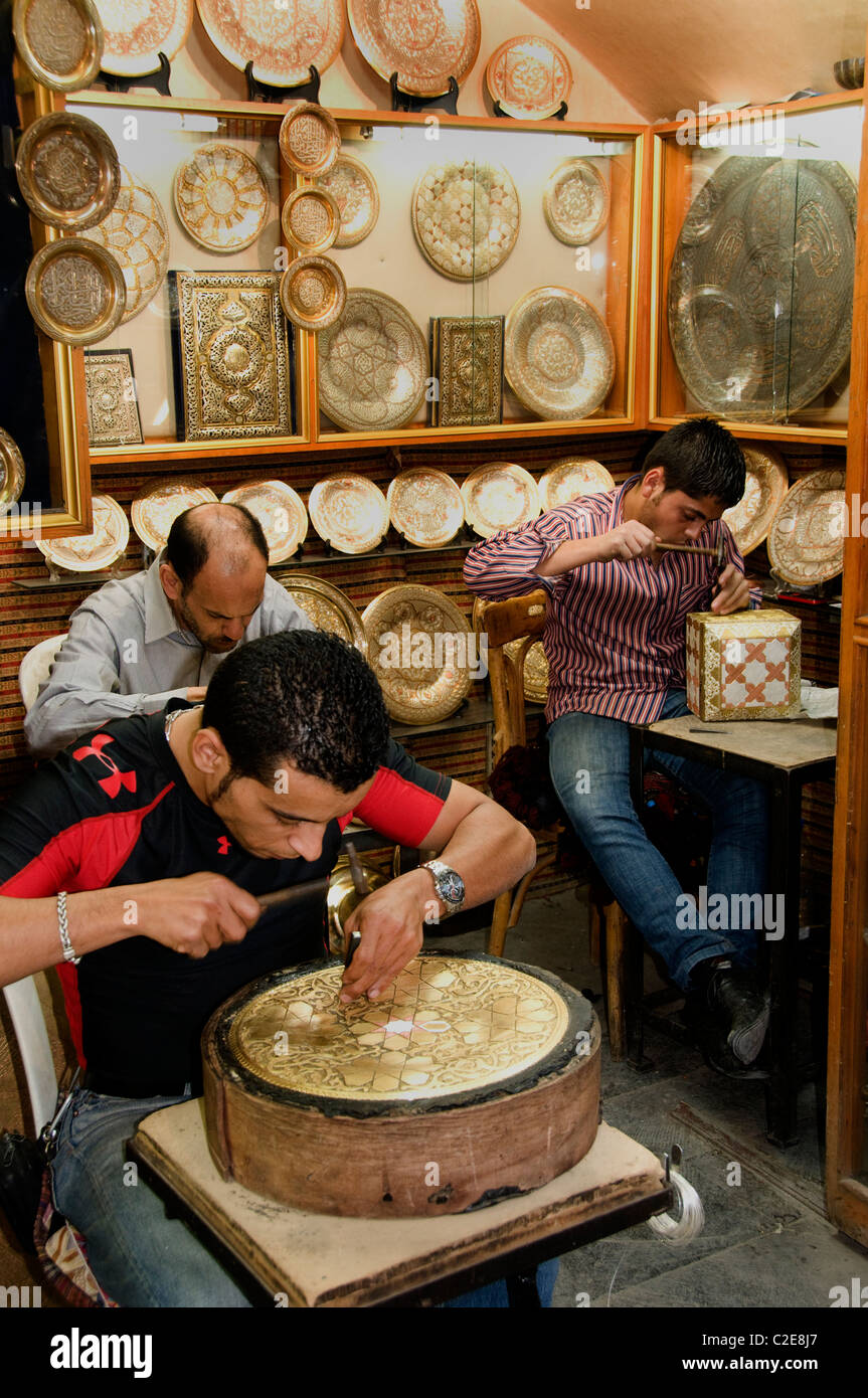 A Damasco in Siria Bazaar Stagno ottone rame Souq market shop Foto Stock