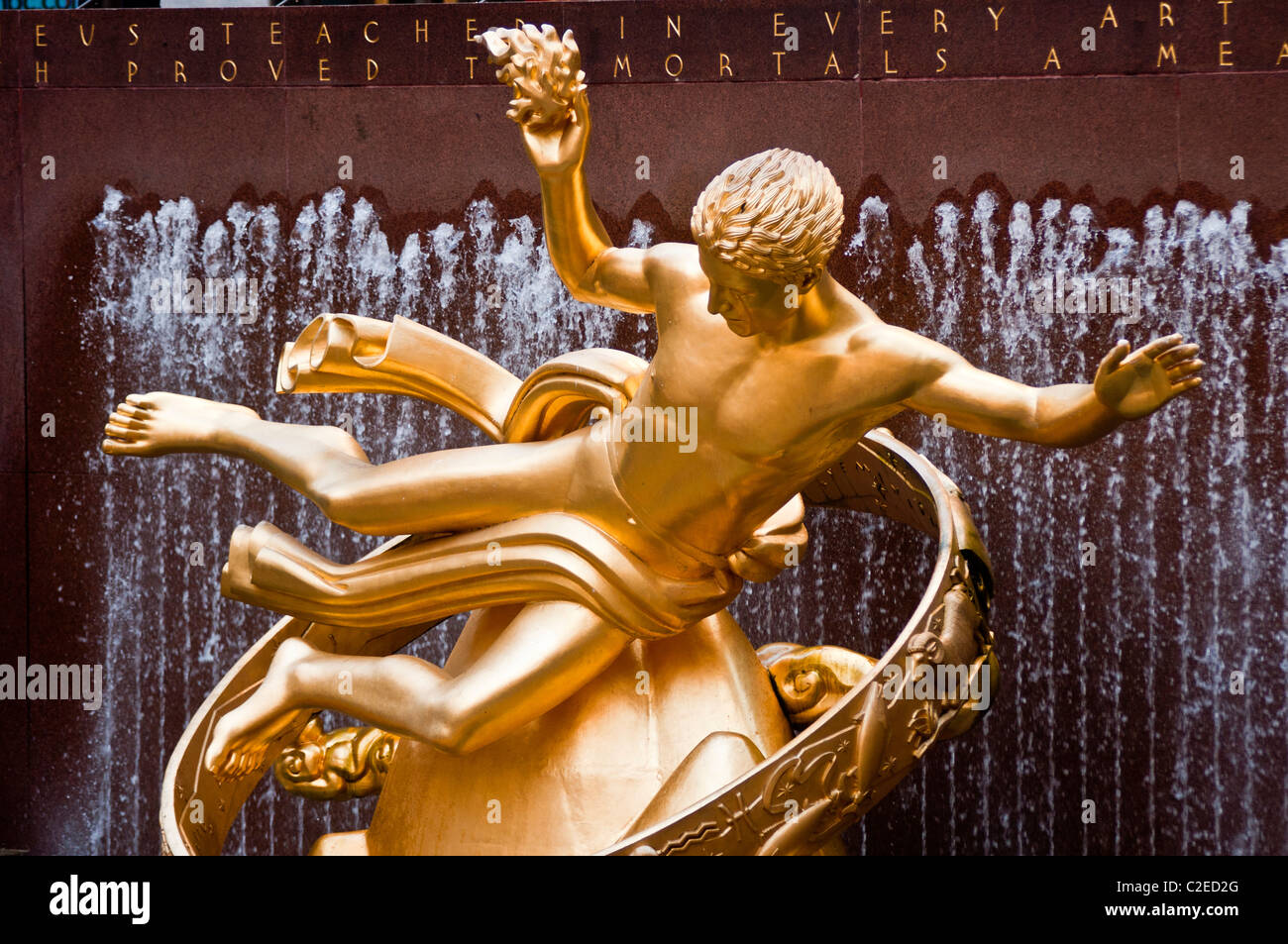 Golden Prometheus statua al Rockefeller Center, Manhattan, New York City, la città di New York, New York, NY, New York, Big Apple, Manhattan Foto Stock