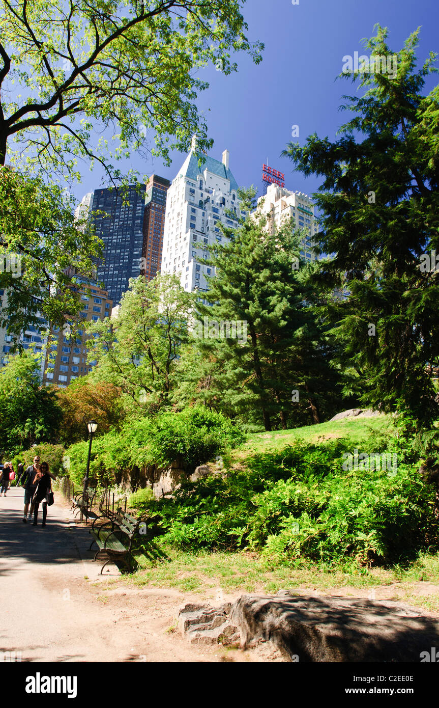 Hampshire House ed Essex House Hotel Jumeirah a Central Park South 150 160, Manhattan, New York City, Stati Uniti d'America Foto Stock