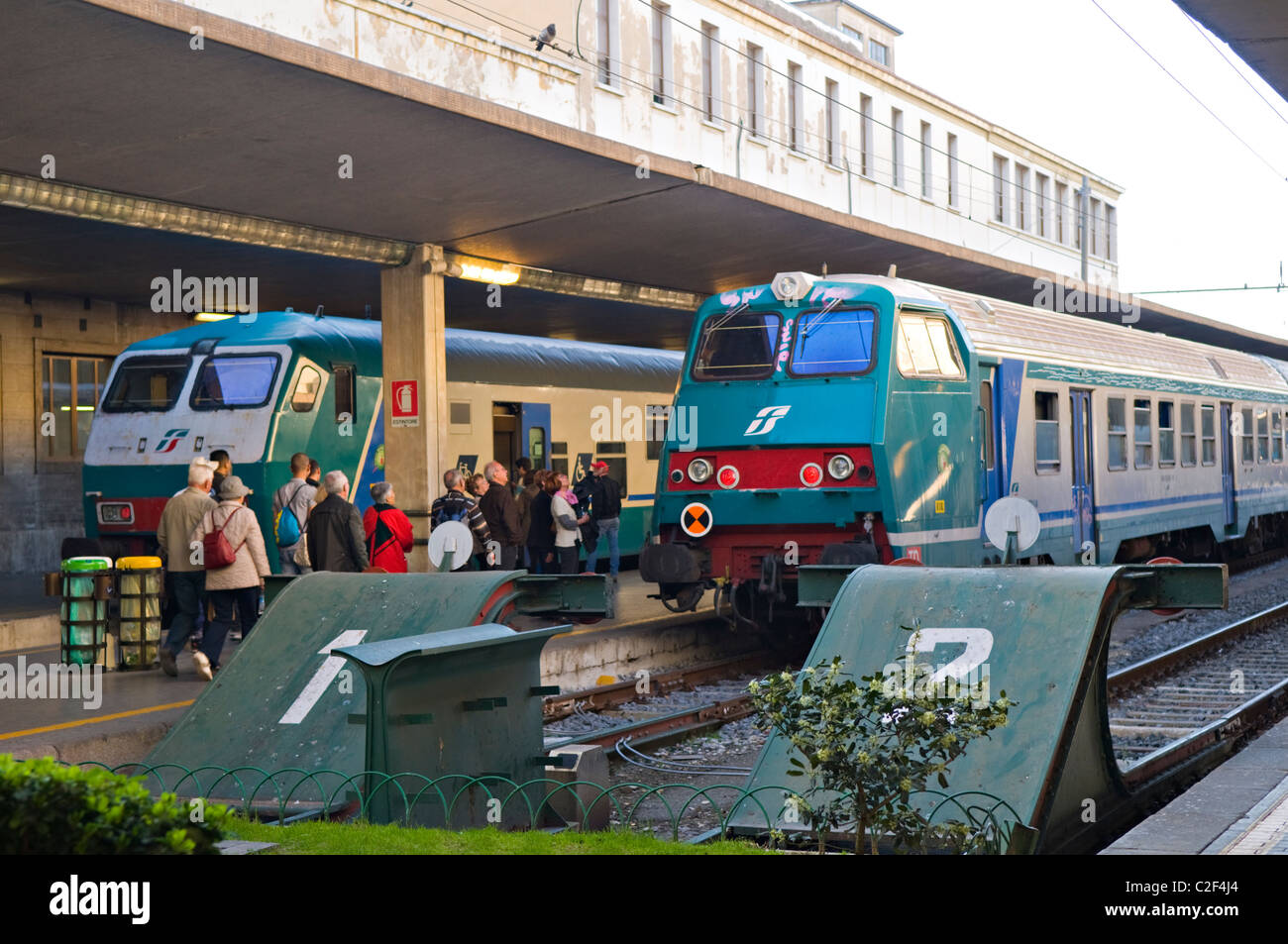treni da follonica a firenze