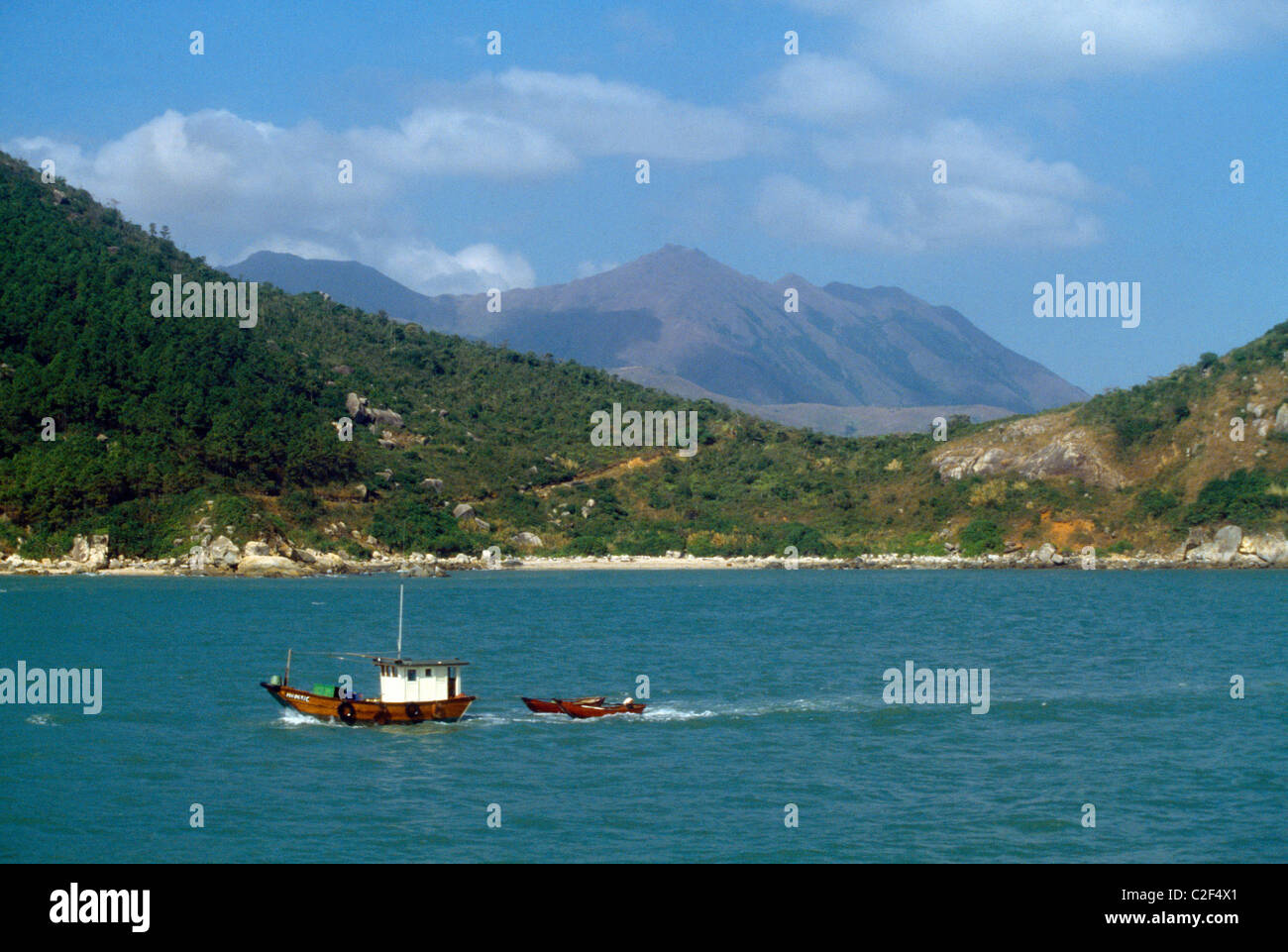 Mare di Cina Macao in barca da pesca in traghetto da Macau a Hong Kong Foto Stock