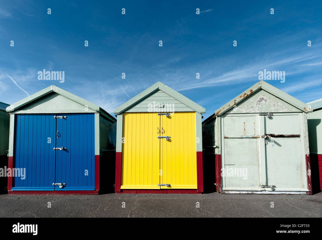 Capanne sulla spiaggia di Brighton e Hove, England, Regno Unito Foto Stock