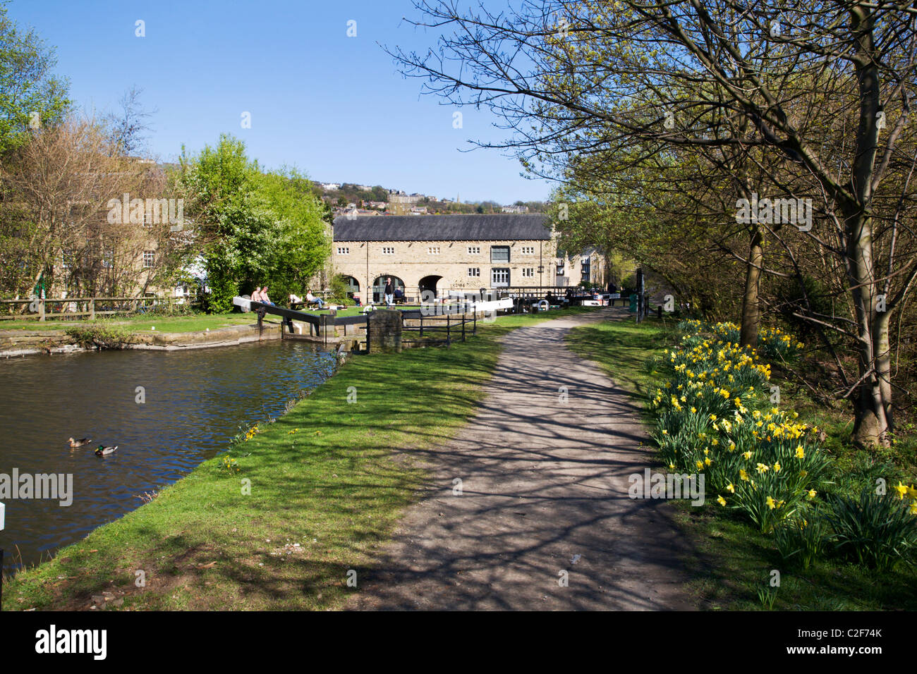 Bloccare n. 1 Rochdale Canal Sowerby Bridge West Yorkshire Inghilterra Foto Stock