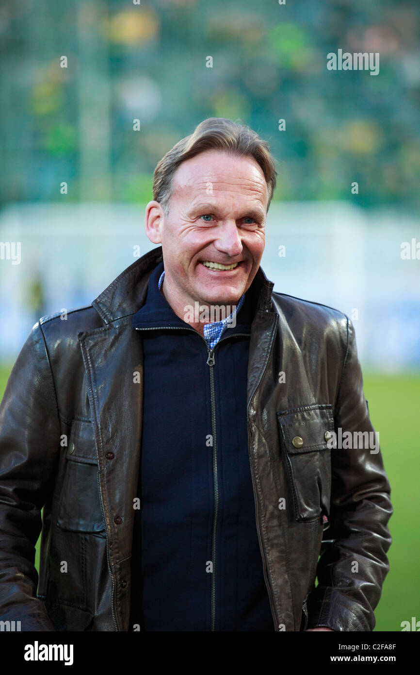 Manager Hans Joachim Watzke (BVB), presidente della società a responsabilità limitata, sport, calcio, Regionalliga Ovest, Bundesliga, 2010/2011, amichevole 2011, Wuppertaler SV Borussia contro il Borussia Dortmund 1:0, Stadio am Zoo a Wuppertal Foto Stock