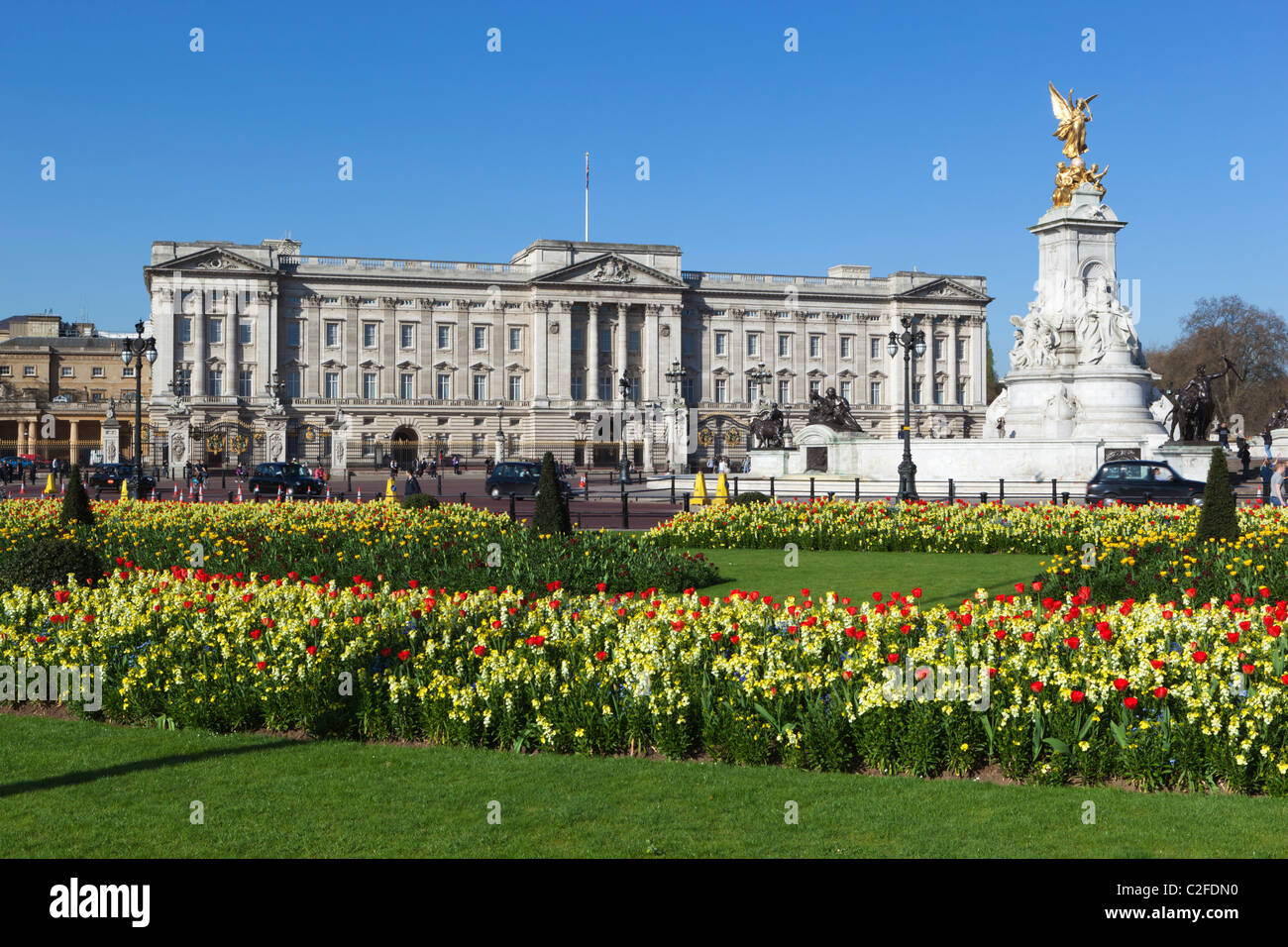 Buckingham Palace e il Queen Victoria monumento Foto Stock