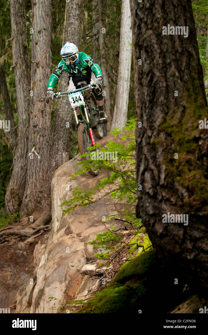 Garbanzo DH Mountain Bike Race al Crankworx Mountain Bike Festival in Whistler, BC, Canada Foto Stock