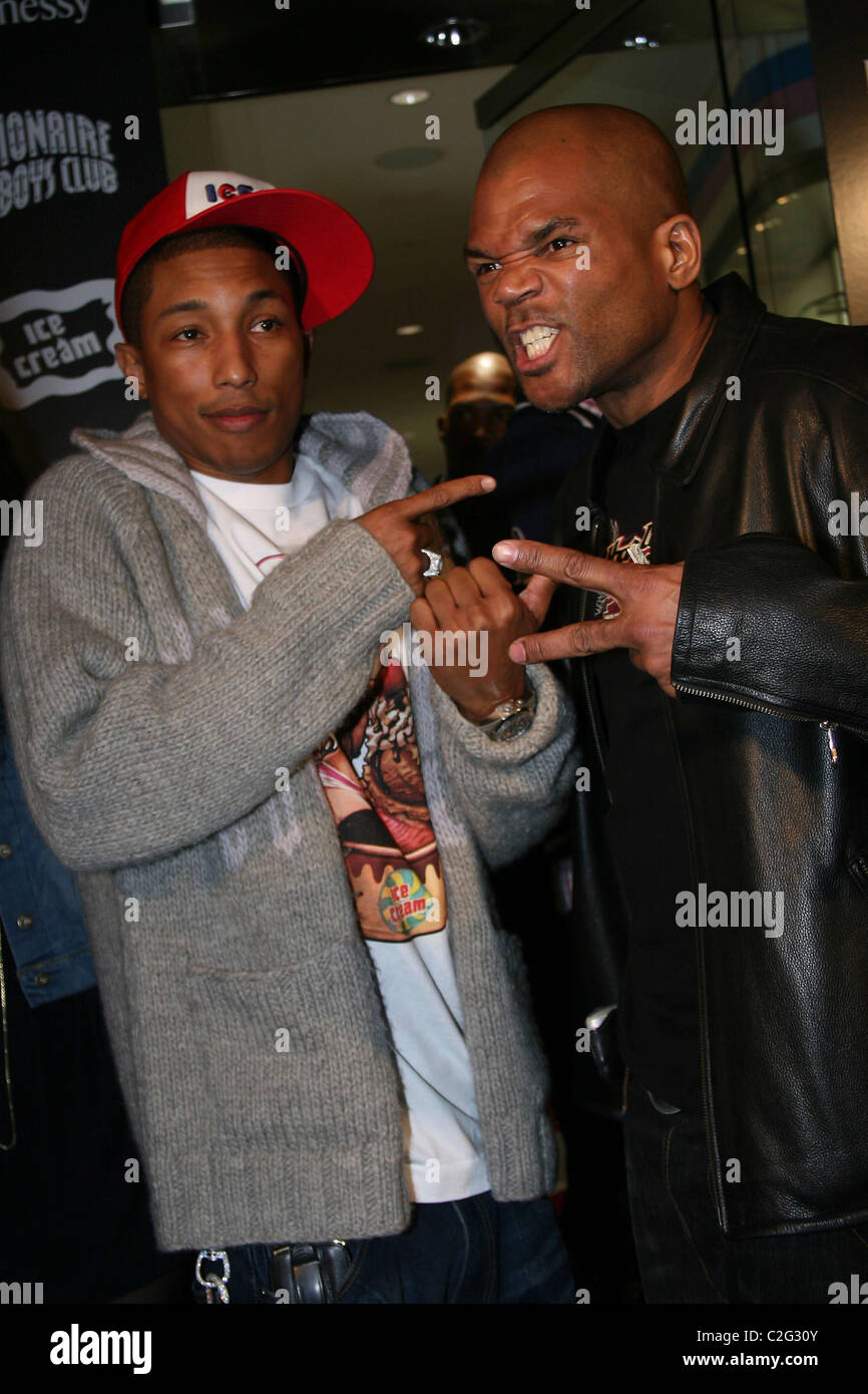 DMC (aka Darryl McDaniels) e Pharrell Williams miliardario Boys Club /  Gelato abbigliamento flagship store apertura a ovest Foto stock - Alamy