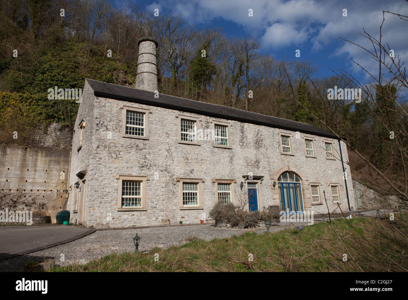 Litton Mill vecchia filanda convertito in appartamenti in Millers Dale nel Derbyshire Peak District Inghilterra Foto Stock