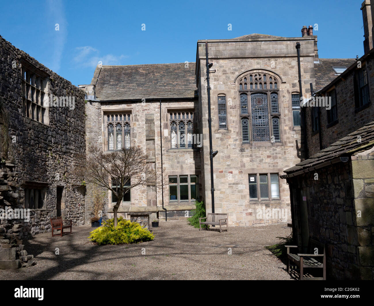 Il Cortile Tudor parte di Whalley Abbey, Whalley, Clitheroe, Lancashire, Inghilterra, Regno Unito. Foto Stock