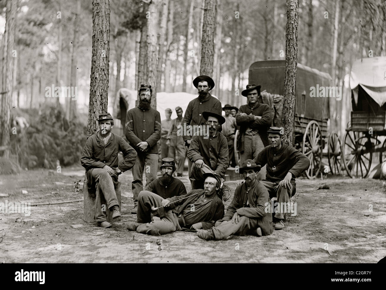 Pietroburgo, Va. gruppo di società B, U.S. Ingegnere Battaglione; carri in background Foto Stock