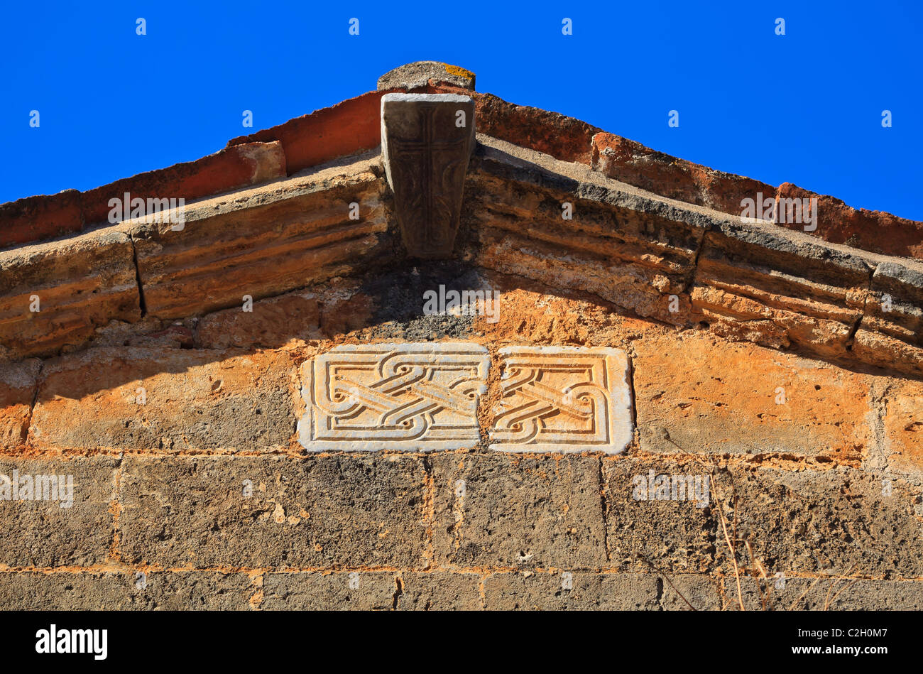 Dettagli architettonici sulla parete della chiesa bizantina in mani, Laconia, Grecia Foto Stock