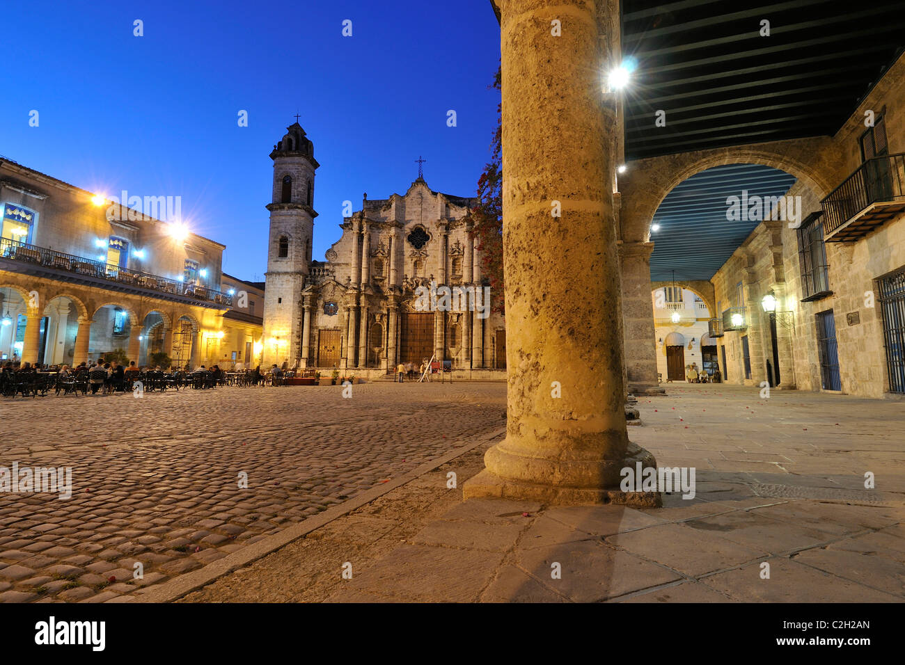 L'Avana. Cuba. Habana Vieja / Avana Vecchia. Catedral de La Habana, Plaza de la Catedral. Foto Stock