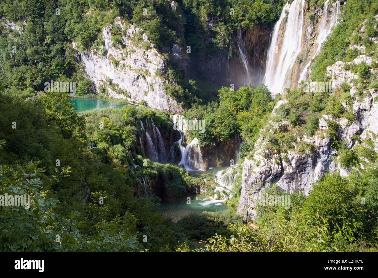Laghi e Cascate al parco nazionale dei laghi di Plitvice Foto Stock