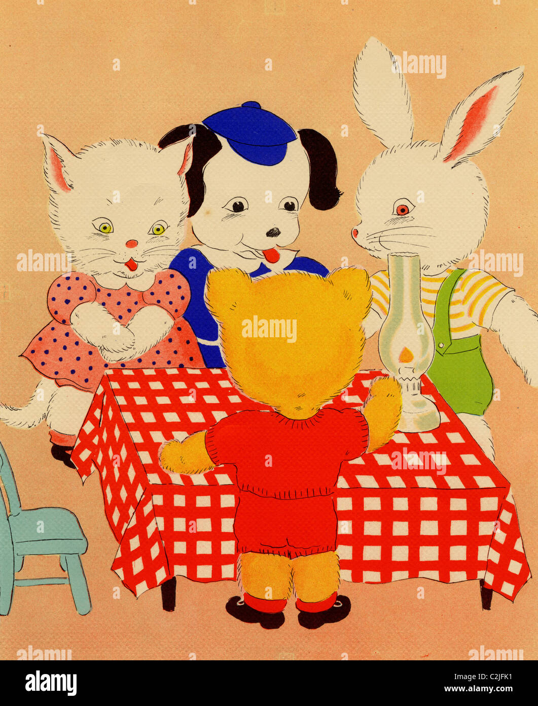 Orso antropomorfo, gattino, bunny & cane in una tabella insieme Foto Stock