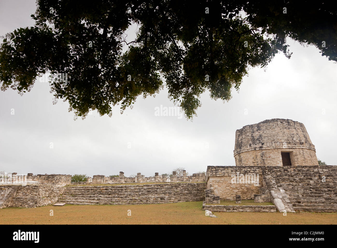 Il Tempio Rotondo (El Tempio Redondo) presso le rovine Maya di Mayapan nella penisola dello Yucatan, Messico. Foto Stock