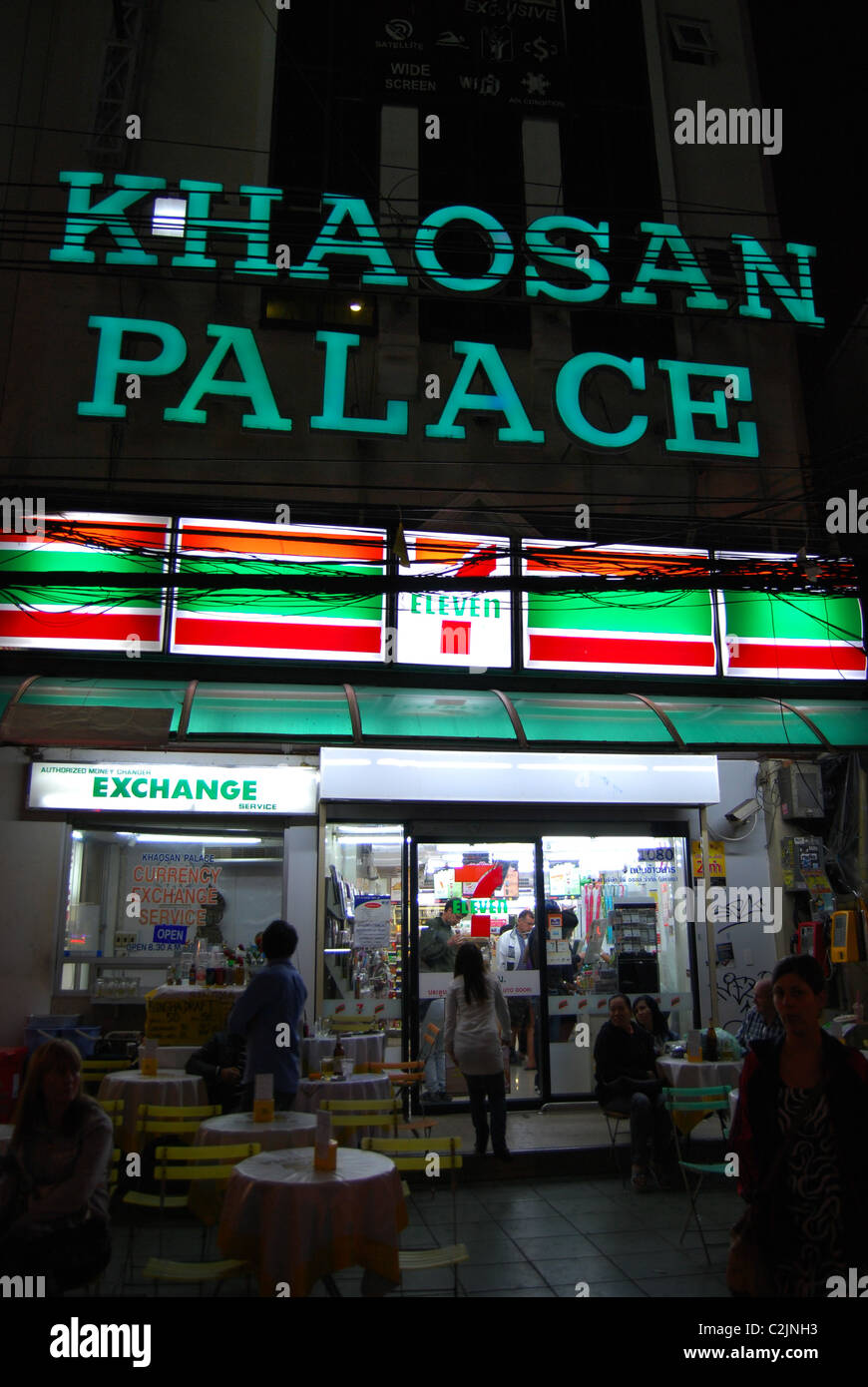 Viste generali di Khao San Road a Bangkok in Tailandia Foto Stock