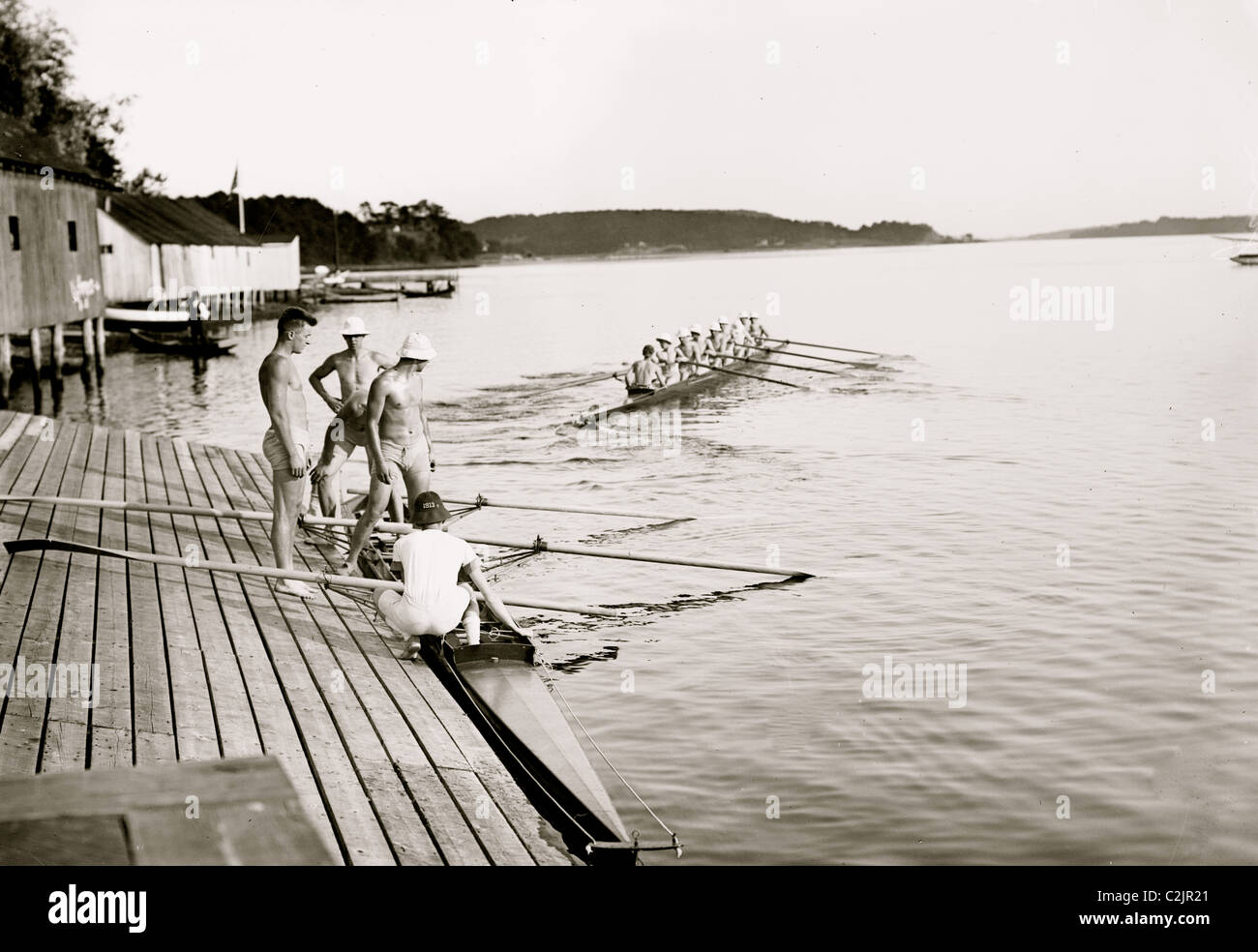 La Yale Freshman equipaggio al Dock Foto Stock