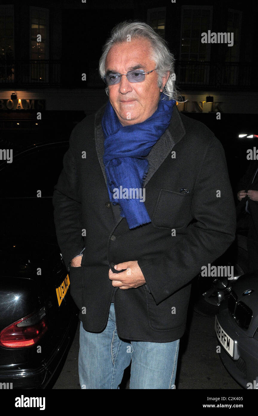Flavio Briatore arriva al ristorante Cipriani di Londra - Inghilterra -  15.02.08 credito : Zibi Foto stock - Alamy