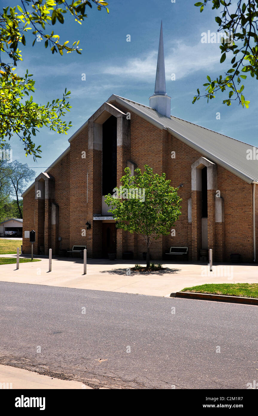 La piccola chiesa un piccolo East Texas città Foto Stock