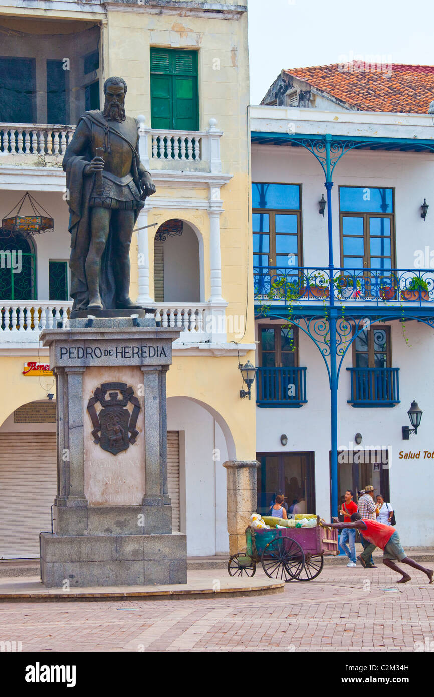 Statua del fondatore della città, Pedro de Heredia a Cartagena, Colombia Foto Stock