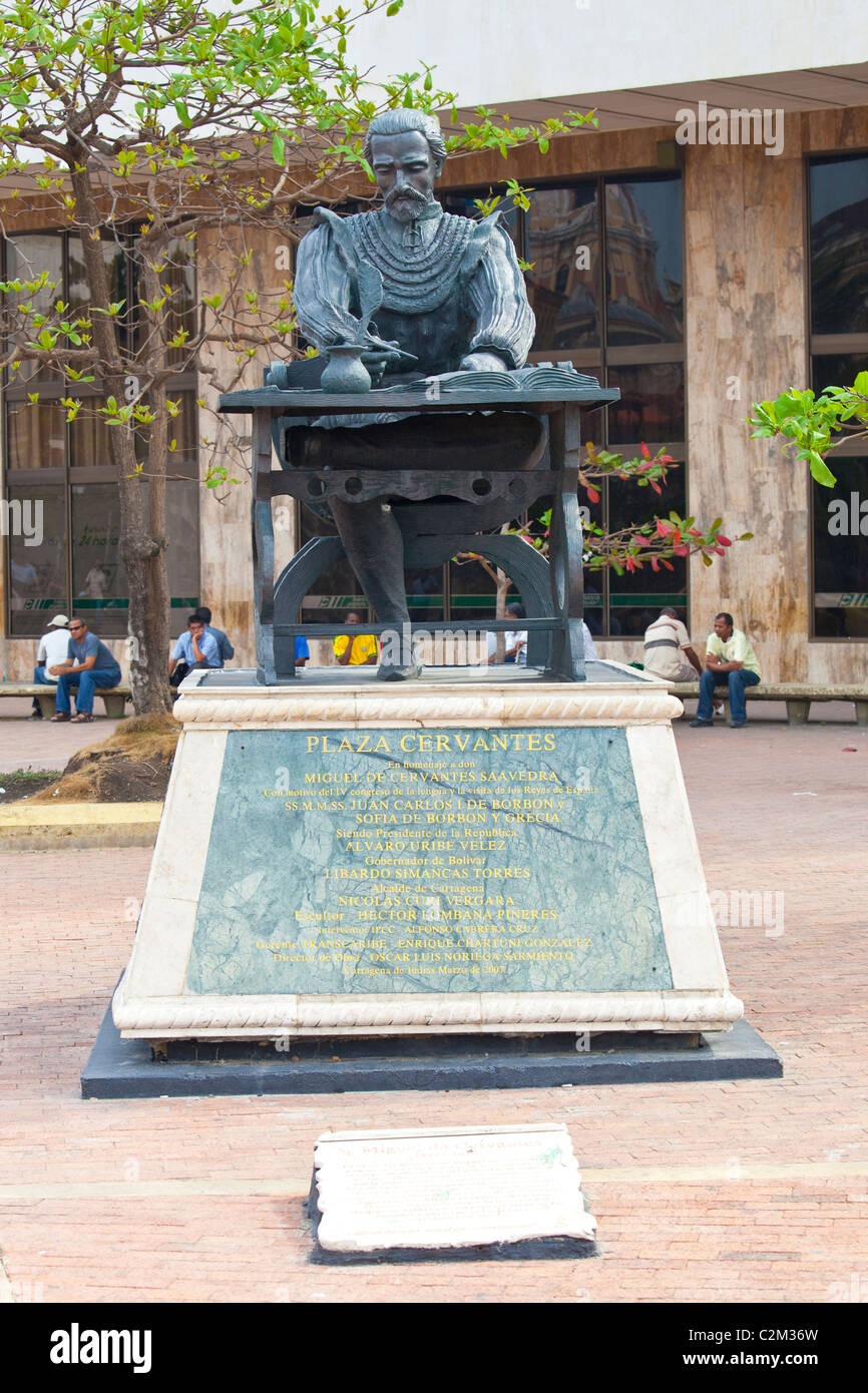 Plaza Cervantes, statua di Miguel de Cervantes Saavedra, Cartagena, Colombia Foto Stock