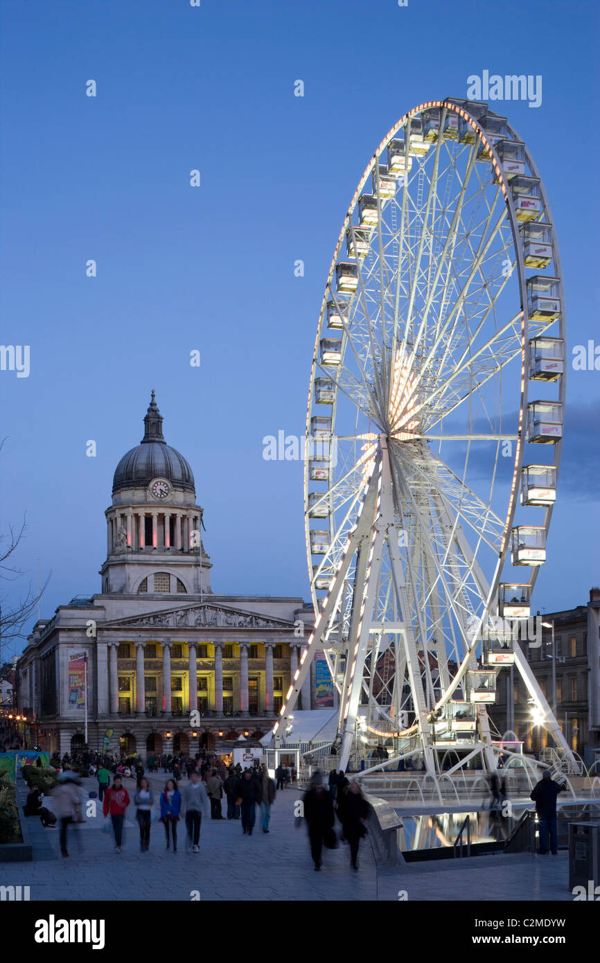 Piazza del Mercato Vecchio, Nottingham, Inghilterra. RIBA premiato riconversione. Foto Stock