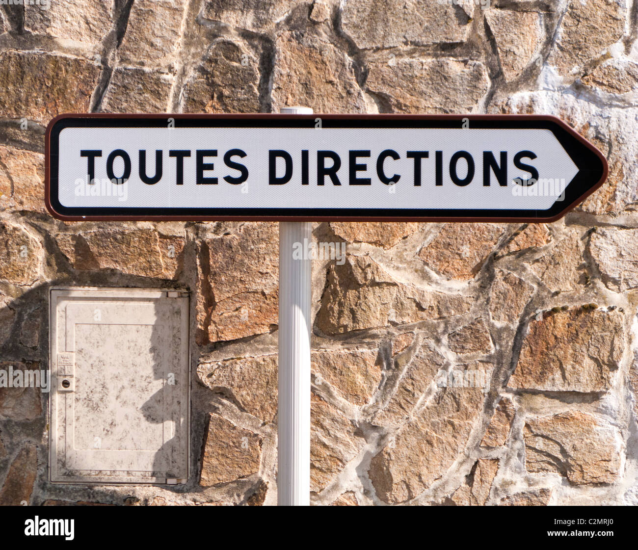 Il francese cartello stradale cartello toutes directions segnaletica direzionale, Francia Foto Stock