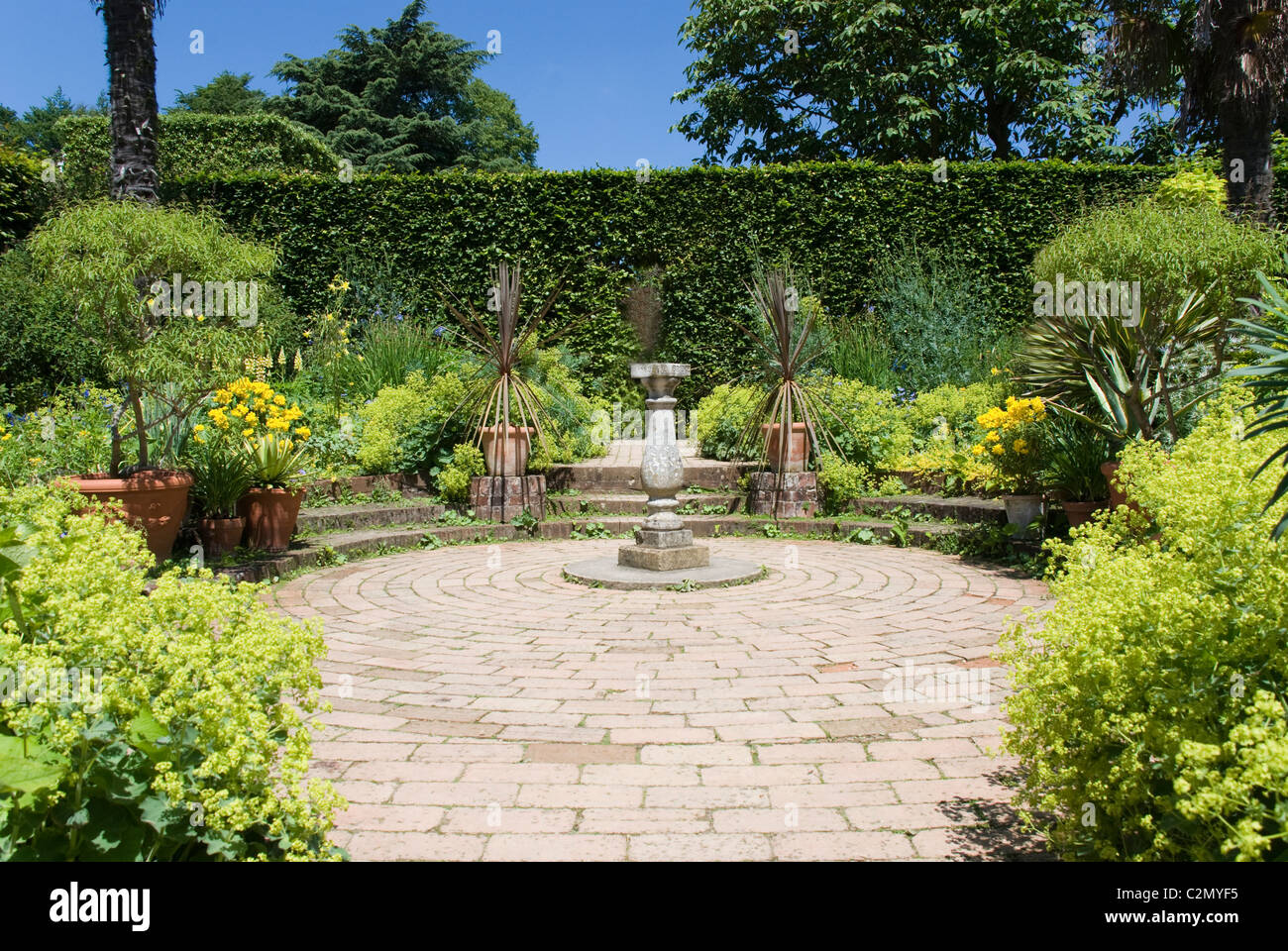 In estate il giardino inglese Foto Stock