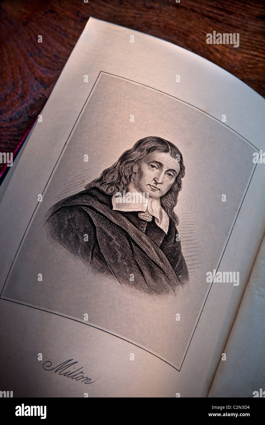 Vintage John Milton pagina libro antico Etch b&w ritratto a Noto poeta inglese (1608-1674) incluso in un libro antico contenente le sue opere poetiche Foto Stock